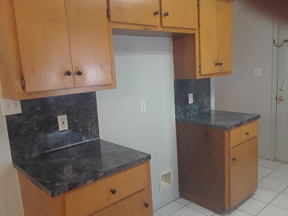 3rd image of 3210 Audrey Ln