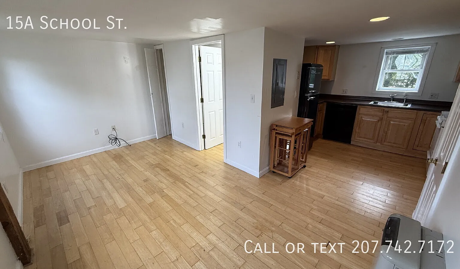 1 Bedroom Downtown Dover w/ Office Space — Photo 1