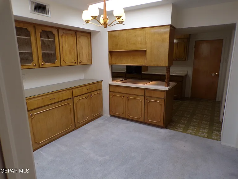 4820 Louisiana St — Photo 16