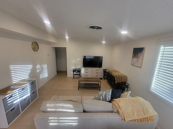 3rd image of 6547 Persia Ave #A