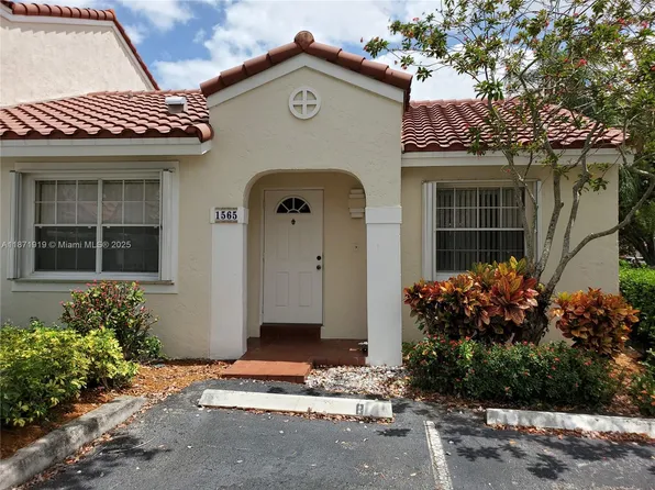 1565 Springside Dr, Fort Lauderdale, FL 33326