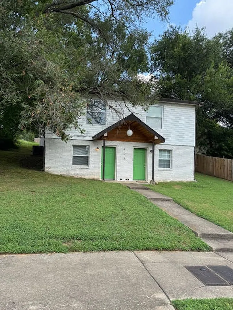 405 Myrtle Street — Photo 1