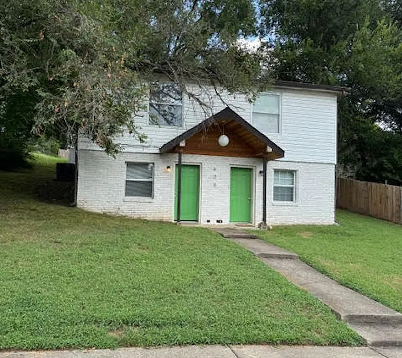 405 Myrtle St