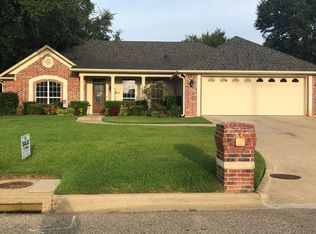 1115 Acapulco Ln, White Oak, TX 75693