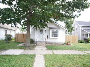 1113 S Crawford St, Troy, OH 45373