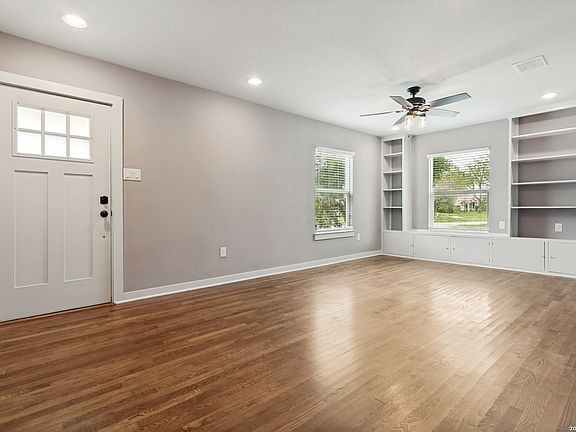 5th image of 103 Wellesley