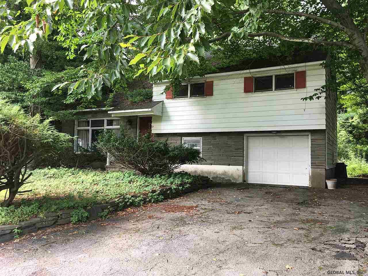 1st image of 6 BEECHWOOD Avenue