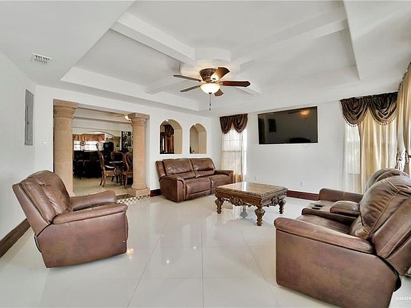 5th image of 652 W Canton Rd
