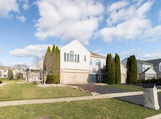 240 Picardy Ln, Bolingbrook, IL 60440