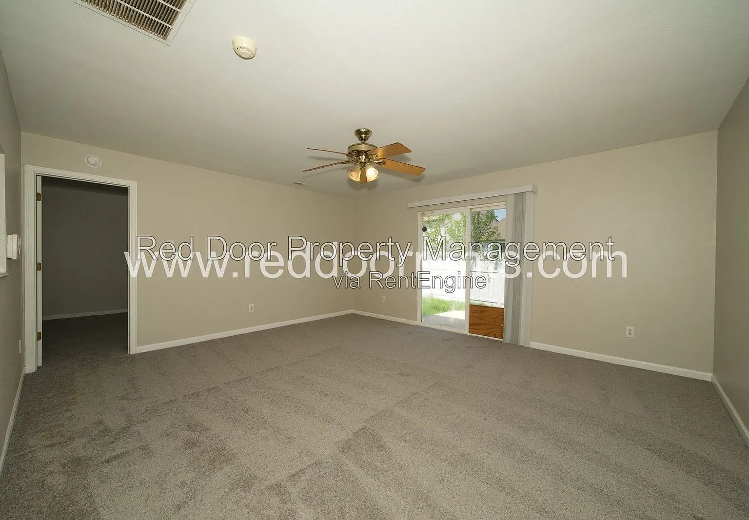 3 bed, 2.0 bath, 1212 sqft, $1,710 — Photo 3
