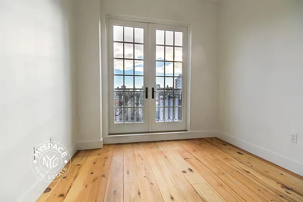 Rented by MySpaceNYC | media 31