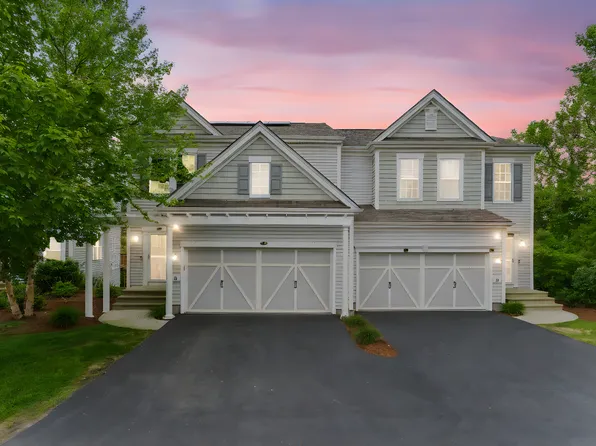 13 Wayside Dr, Hopkinton, MA 01748