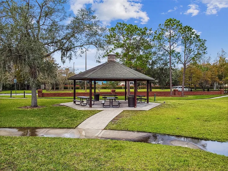 12450 Berkeley Square Dr — Photo 43