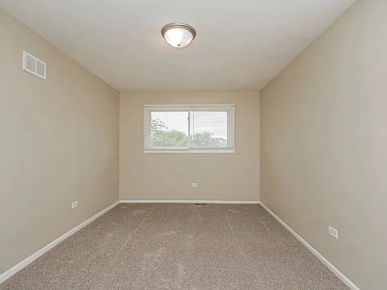 6133 Brookwood Dr — Photo 5