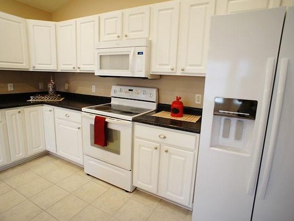 5th image of 7821 S 28th St