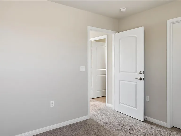 816 Hamilton Ln — Photo 27