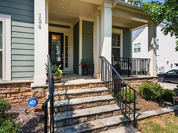 4th image of 124 Restonwood Dr