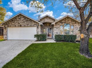 2046 Hollow Creek Dr, Dallas, TX 75253