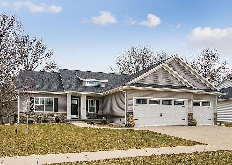 1st image of 960 Olive Ct