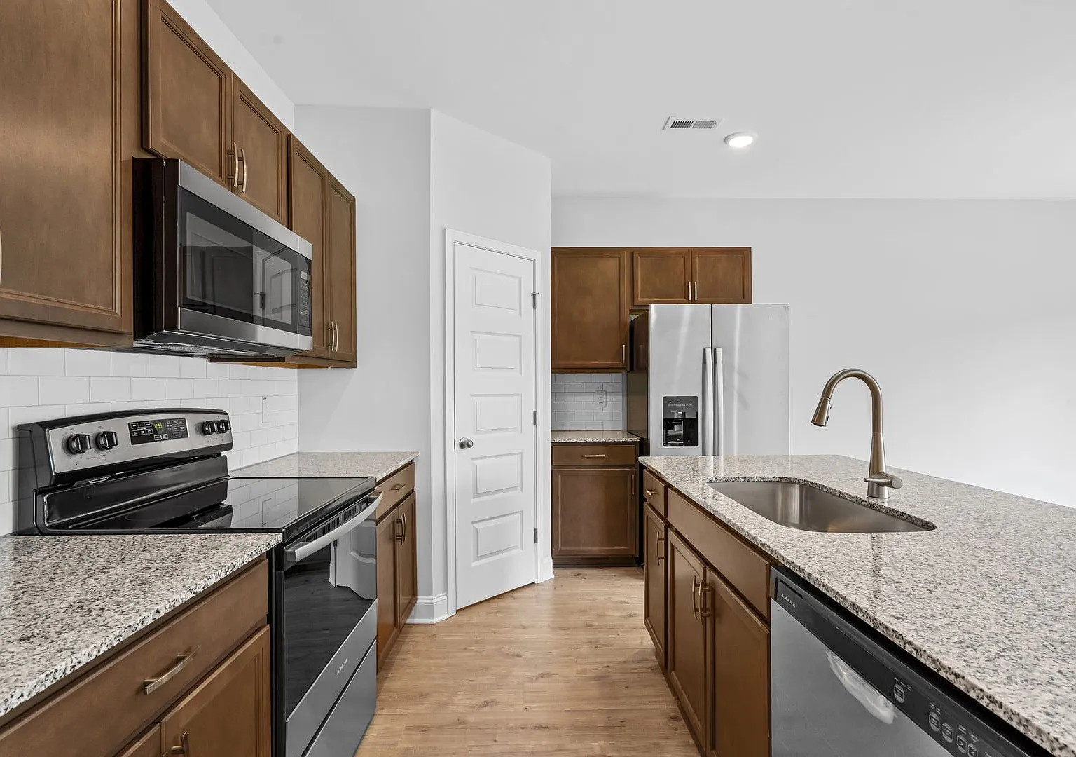 $500 Off Your First Full Month- Move in Special! Brand New 3 Bedroom Townhome in Smithfield! — Photo 2