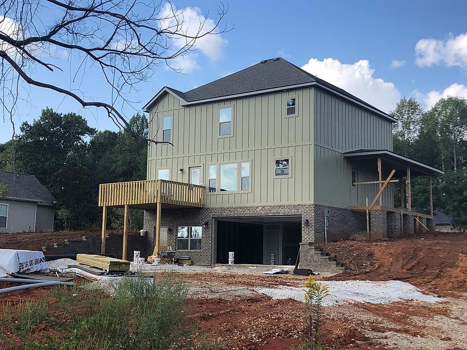 2nd image of 600 Ewell Dr