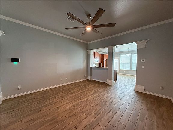 4th image of 2223 Mangrove Dr