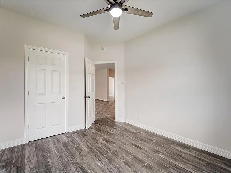 315 Apache Field Ln — Photo 23