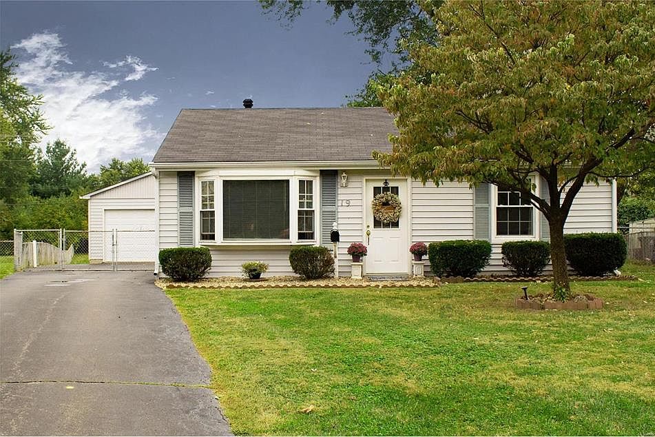 1st image of 19 McNulty Dr