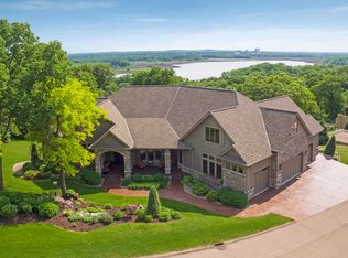 9958 Dell Rd, Eden Prairie, MN 55347