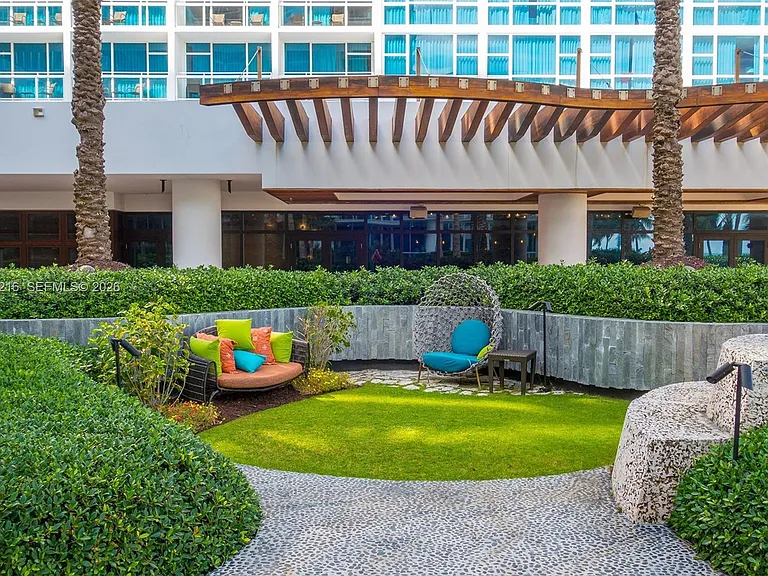6801 Collins Ave #1215 — Photo 32