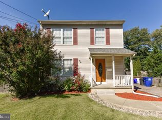 79 Pine St, Beverly, NJ 08010
