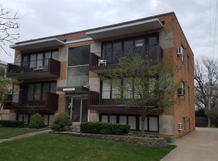 17730 Lakeshore Blvd #1, Cleveland, OH 44119
