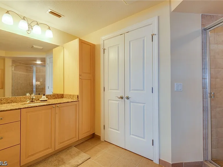 2825 Palm Beach Blvd #219 — Photo 9