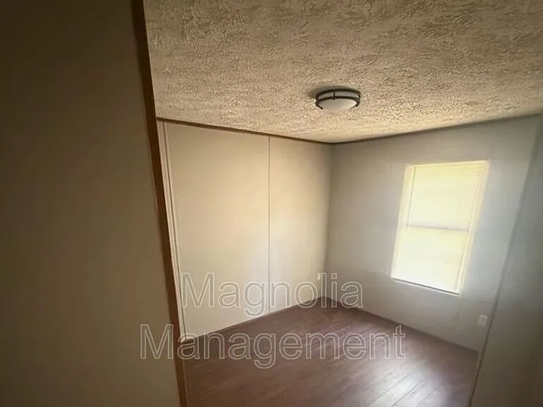 137 Cardinal Ln — Photo 17