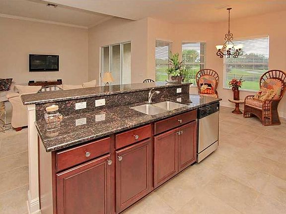 4th image of 18120 Palm Beach Dr