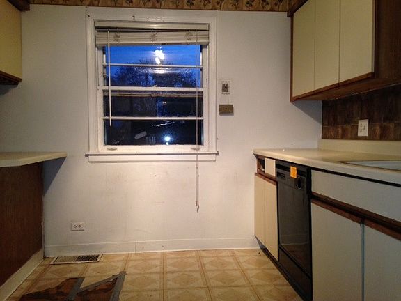 4th image of 10031 Agatite Ave
