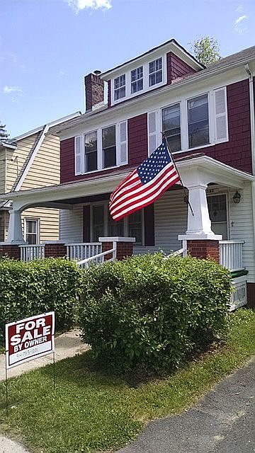 1st image of 142 West St