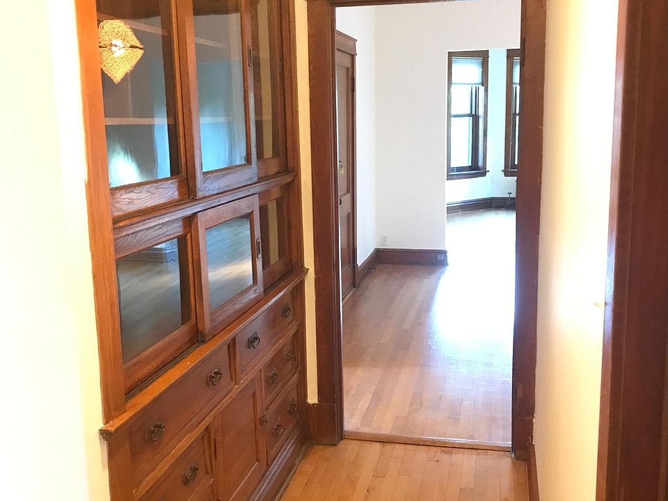 1st image of 2708 N Whipple St #3