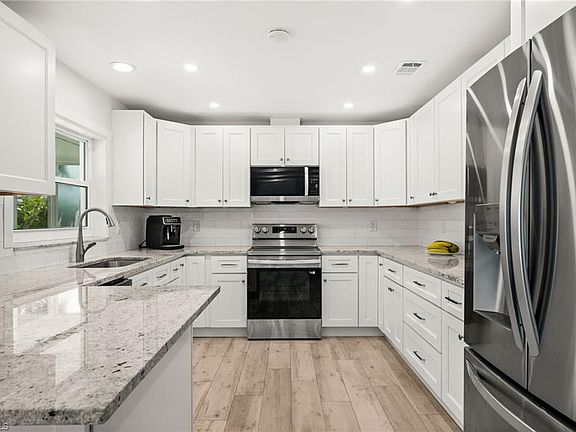 5th image of 8324 Lagoon RD