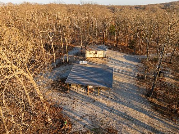 3rd image of 9539 NE 866th Rd