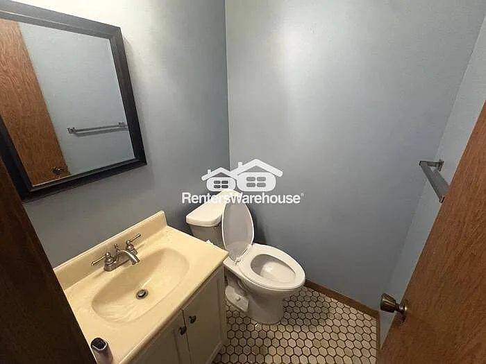 301 Kathy Ln NE — Photo 14