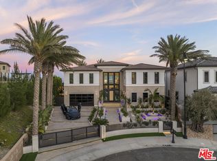 11730 N Primrose Ct, Northridge, CA 91326