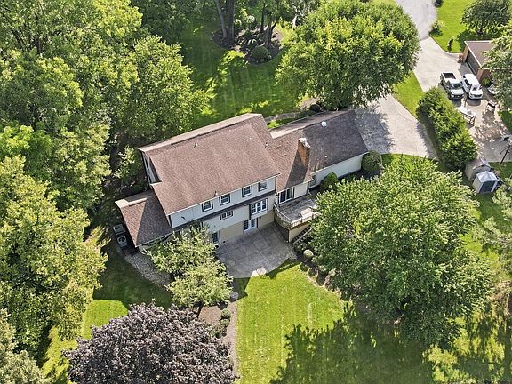 4th image of 3000 Huron Pl