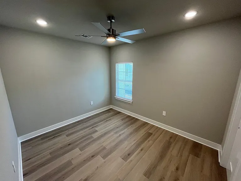 The Purple Rail Townhomes — Photo 12