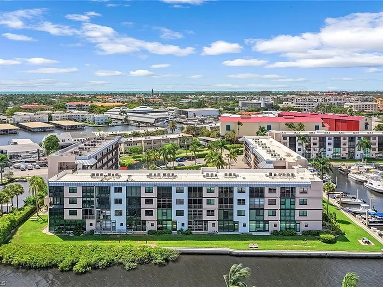 807 River Point Dr #102D — Photo 26