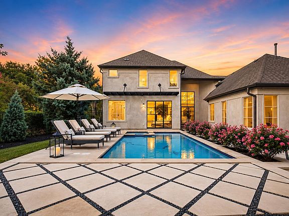 4th image of 3210 Lacevine Ln