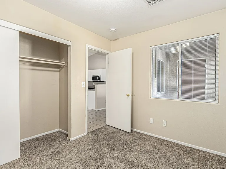 3873 Soda Springs Dr — Photo 14