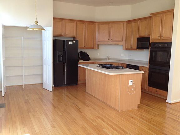 Large kitchen with upgrades