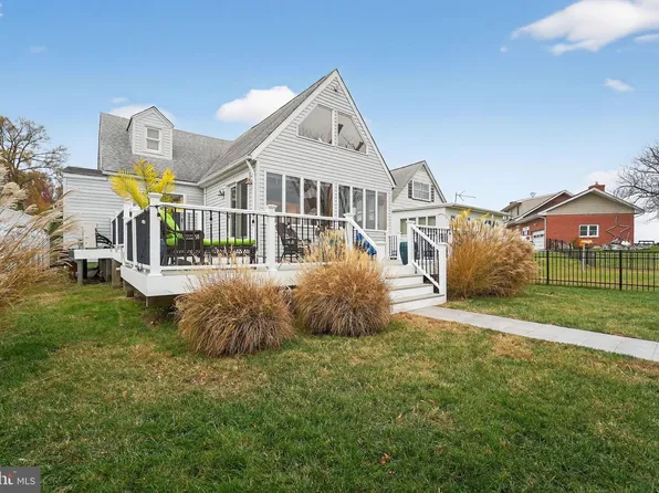 920 Seneca Park Rd, Middle River, MD 21220