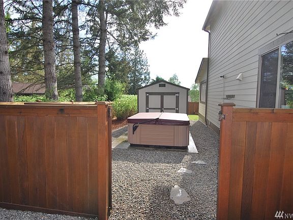 5th image of 2444 NE Kevos Pond Dr